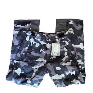 GEMYSE mens camo ski/snow pants‎ new with tags size small